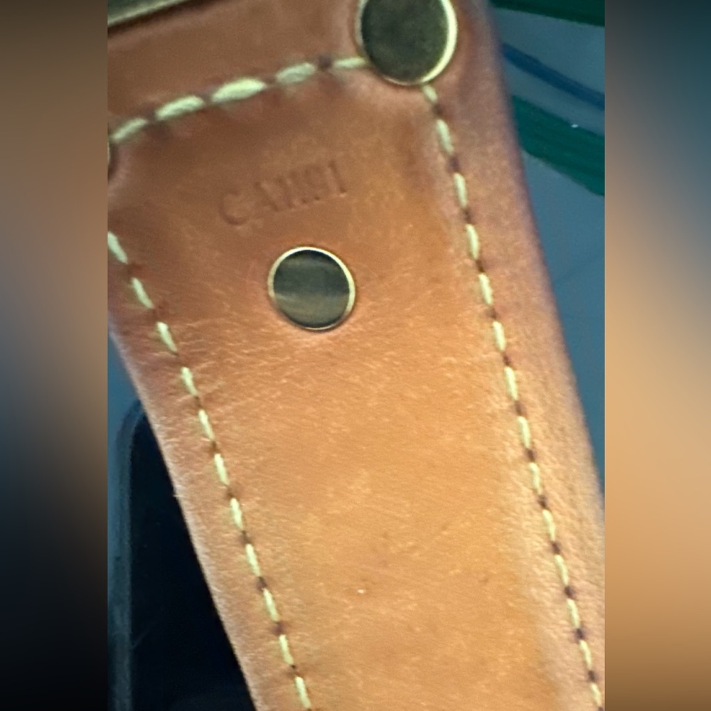 -Louis Vuitton Womens bracelet. See pictures, minor scratches. - Picture 4 of 5